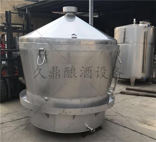 開(kāi)封供應(yīng)不銹鋼釀酒設(shè)備,造酒用整套設(shè)備白酒釀酒設(shè)備